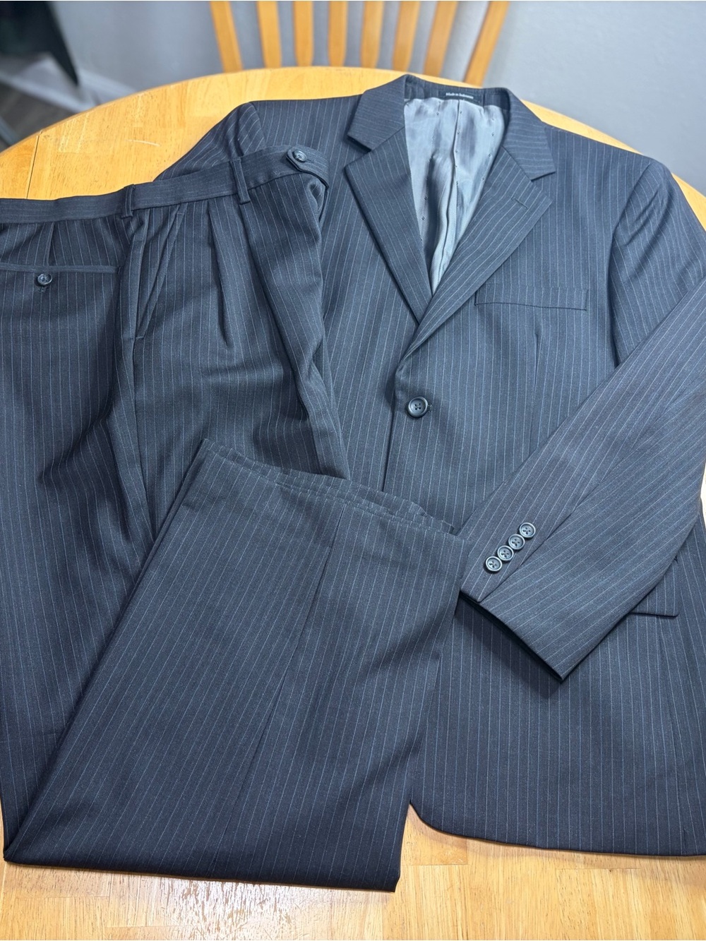 Joseph & Feiss Gray Blue and White  Pinstripe Two-Piece Suit  33x 28 Jacket 40s